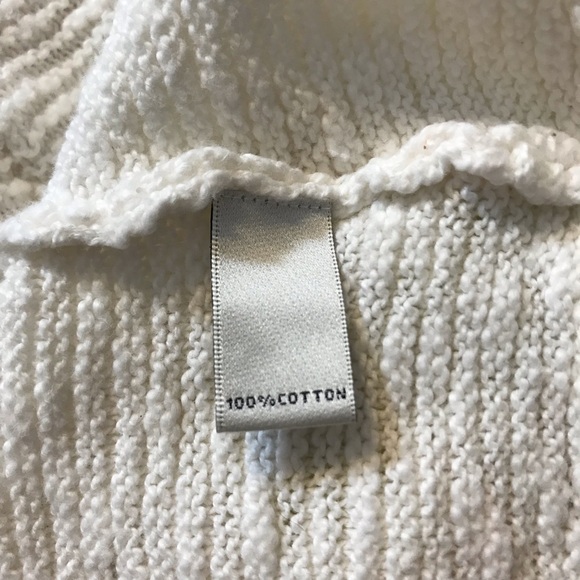 NEIMAN MARCUS Sleeveless Knit & Crochet Long Sweater Size Medium - Picture 8 of 9